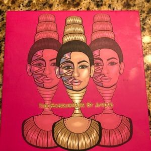 Juvia’s Place Masquerade palette